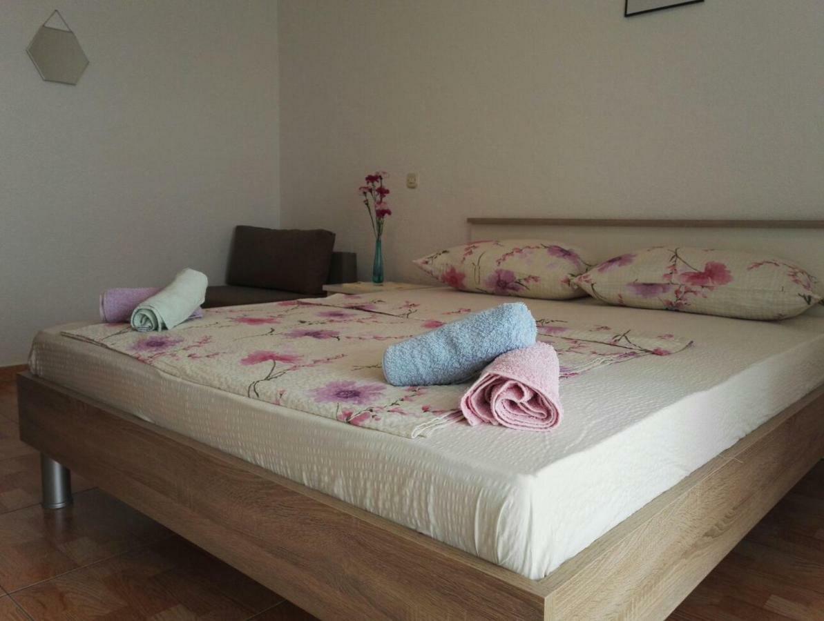 Studio Ravlic Apartment Makarska